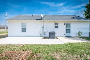 370 Weathers Creek Rd, Troutman, NC 28166 - Photo 22