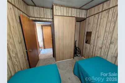 260 Oak Ridge Road, Hendersonville, NC 28792 - Photo 20