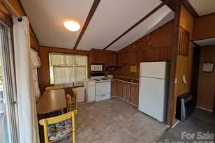 260 Oak Ridge Rd, Hendersonville, NC 28792 - Photo 12