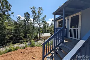 260 Oak Ridge Rd, Hendersonville, NC 28792 - Photo 2