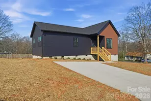 1021 Elm St, Kannapolis, NC 28081 - Photo 2