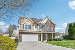 10901 Trout Creek Pl, Davidson, NC 28036 - Photo 2