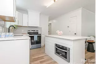 1831 Erie St, Charlotte, NC 28216 - Photo 10