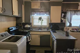 1117 Candlewood Dr, Kinston, NC 28501 - Photo 4