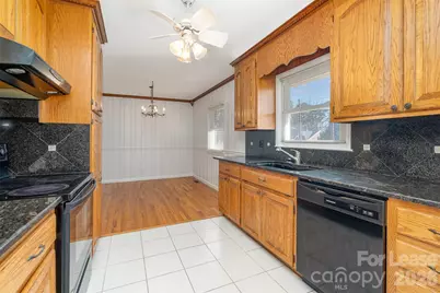 601 Main Street, Mount Holly, NC 28120 - Photo 8