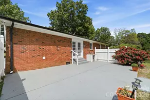 324 Autumn Dr, Harrisburg, NC 28075 - Photo 32