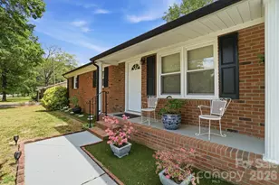 324 Autumn Dr, Harrisburg, NC 28075 - Photo 4