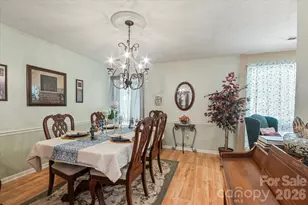 106 E Laurel Ln, Etowah, NC 28729 - Photo 10