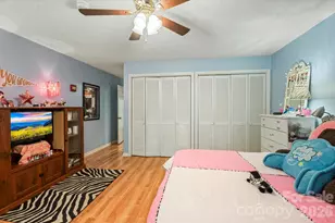 106 E Laurel Ln, Etowah, NC 28729 - Photo 26