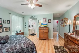 106 E Laurel Ln, Etowah, NC 28729 - Photo 24
