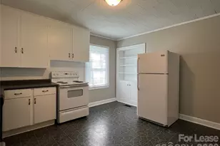 111 Hilltop St, Mount Holly, NC 28120 - Photo 4