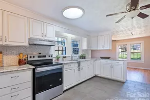 157 Morgan St, Canton, NC 28716 - Photo 18