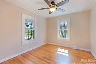 157 Morgan St, Canton, NC 28716 - Photo 20