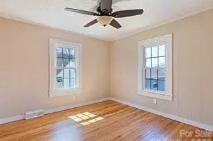 157 Morgan St, Canton, NC 28716 - Photo 22