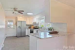 157 Morgan St, Canton, NC 28716 - Photo 16