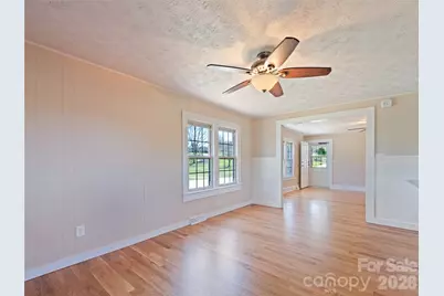 157 Morgan Street, Canton, NC 28716 - Photo 14