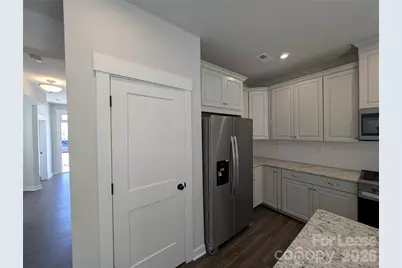 3142 Finchborough Court, Charlotte, NC 28269 - Photo 4