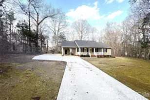 275 Holiday Rd, Lancaster, SC 29720 - Photo 2