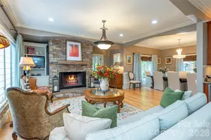 11 Hearthstone Dr, Asheville, NC 28803 - Photo 10