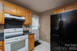 1105 S Walnut St, Kannapolis, NC 28081 - Photo 6