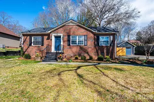 132 15th Ave NW, Hickory, NC 28601 - Photo 2