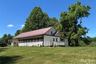 262 Blackberry Ln, Bakersville, NC 28705 - Photo 2