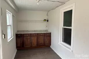 262 Blackberry Ln, Bakersville, NC 28705 - Photo 28