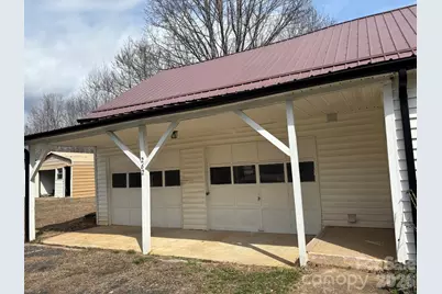 262 Blackberry Lane, Bakersville, NC 28705 - Photo 2