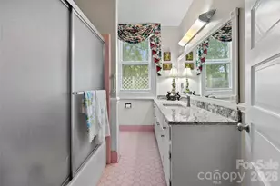 530 E Rutledge Ave, Gaffney, SC 29340 - Photo 24