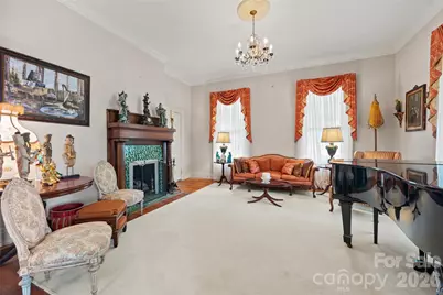 530 E Rutledge Avenue, Gaffney, SC 29340 - Photo 8