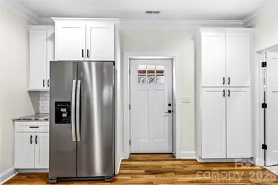 807 N Whitted Street, Hendersonville, NC 28791 - Photo 32