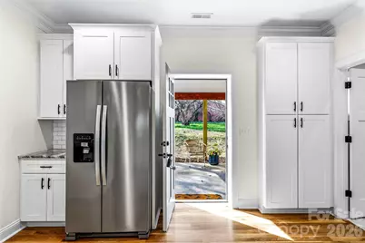 807 N Whitted Street, Hendersonville, NC 28791 - Photo 28