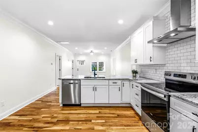 807 N Whitted Street, Hendersonville, NC 28791 - Photo 26