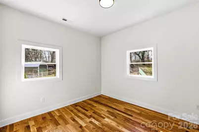 807 N Whitted Street, Hendersonville, NC 28791 - Photo 30