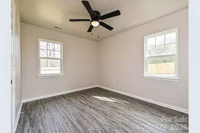 7826 Burch Shire Road, Charlotte, NC 28269 - Photo 18