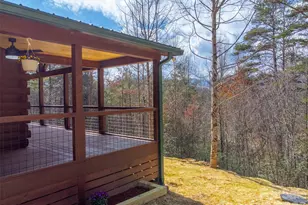 677 Ridgetop Cir, Whittier, NC 28789 - Photo 36