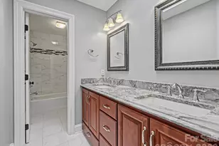 18801 River Falls Dr, Davidson, NC 28036 - Photo 30