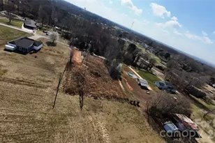 907 Honeysuckle Dr, Shelby, NC 28150 - Photo 1