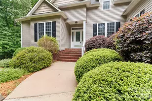 214 Hedgecrest Ln, York, SC 29745 - Photo 2