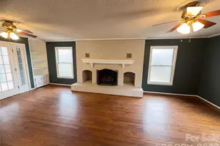 3029 Southampton Cir, Gastonia, NC 28056 - Photo 8