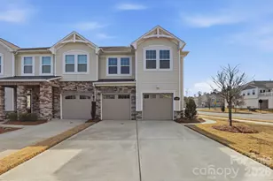 11110 Chalkbark Ln, Charlotte, NC 28262 - Photo 1