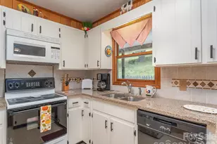 21 Flint Ln, Maggie Valley, NC 28751 - Photo 12