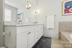 3030 Fairview Villa Ct, Charlotte, NC 28209 - Photo 24