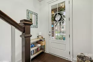 3030 Fairview Villa Ct, Charlotte, NC 28209 - Photo 4