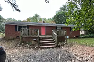 1222 Log Cabin Rd, Charlotte, NC 28213 - Photo 1