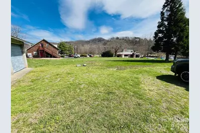 11 Terry Estate Drive, Black Mountain, NC 28711 - Photo 2
