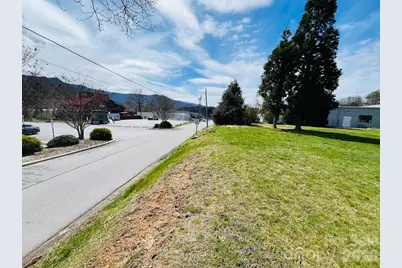 11 Terry Estate Drive, Black Mountain, NC 28711 - Photo 8