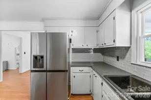 503 N 8th St, Bessemer City, NC 28016 - Photo 12