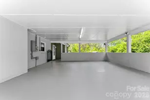 503 N 8th St, Bessemer City, NC 28016 - Photo 32