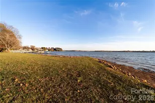 132 Clearwater Ln, Mooresville, NC 28117 - Photo 4